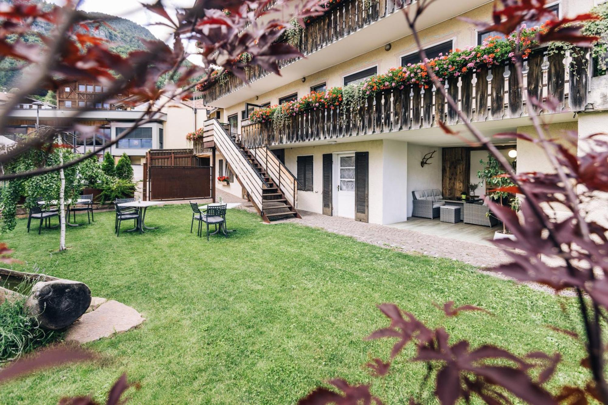 Hotel Schoenwies Trodena Exterior foto